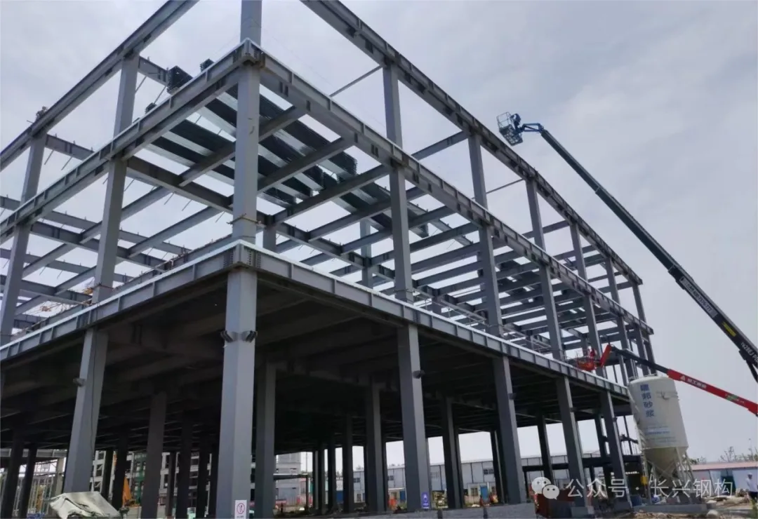 長興鋼構：全面加強施工現(xiàn)場安全檢查，筑牢安全防線